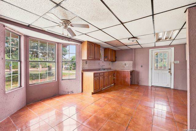 7918 W FM 476, Poteet, TX 78065