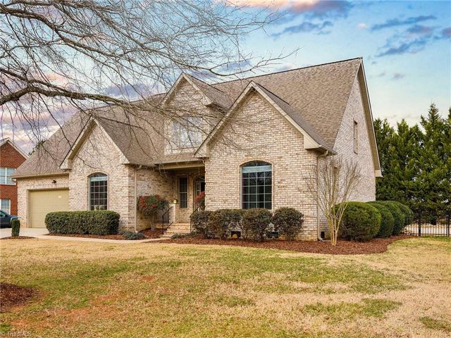 3723 Apple Orchard Cove, High Point, NC 27265