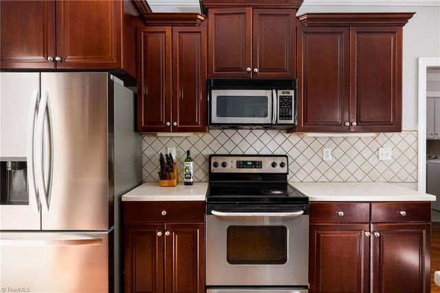 3723 Apple Orchard Cove, High Point, NC 27265