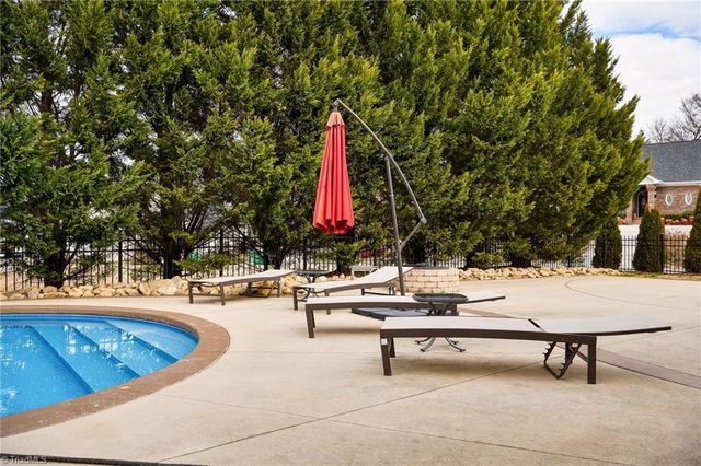 3723 Apple Orchard Cove, High Point, NC 27265