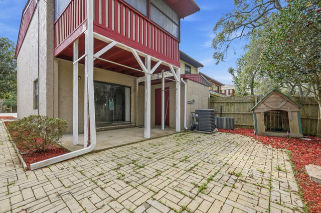 41 12th Street 68, Shalimar, FL 32579