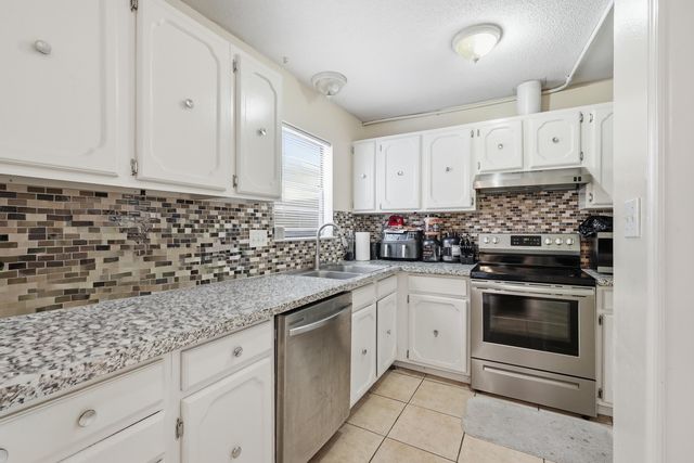 41 12th Street 68, Shalimar, FL 32579