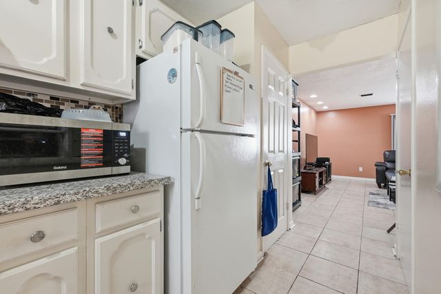 41 12th Street 68, Shalimar, FL 32579