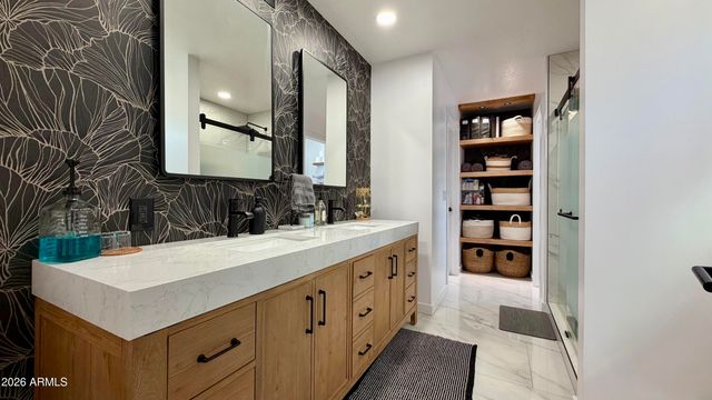 902 N SAINT ELENA Street, Gilbert, AZ 85234
