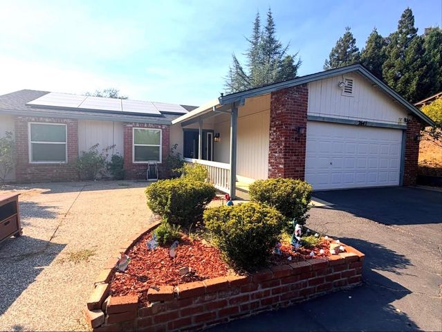 2647 Wentworth Rd, Cameron Park, CA 95682