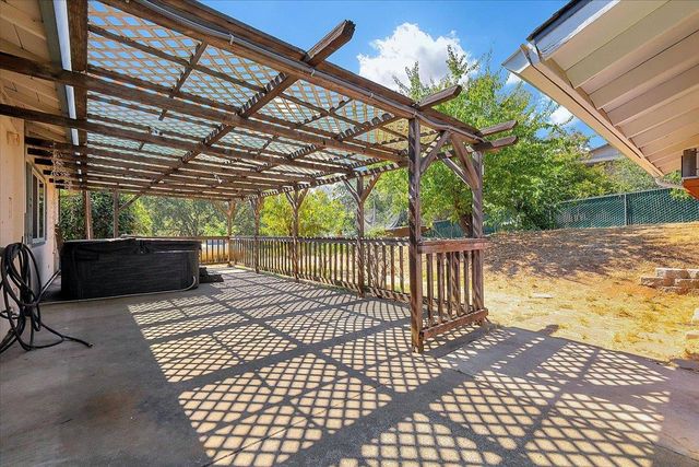 2647 Wentworth Rd, Cameron Park, CA 95682