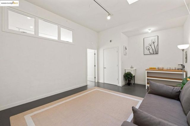 1450 4Th St #5 5, Berkeley, CA 94710