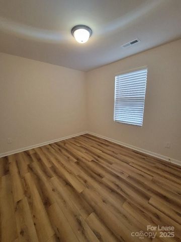 5823 Hewitt Drive, Charlotte, NC 28269