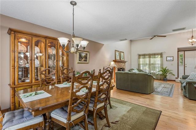 867 Belvoir CIR, Newport News, VA 23608