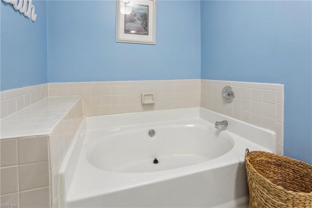 867 Belvoir CIR, Newport News, VA 23608