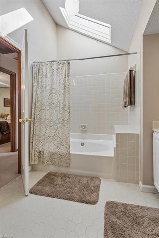 867 Belvoir CIR, Newport News, VA 23608