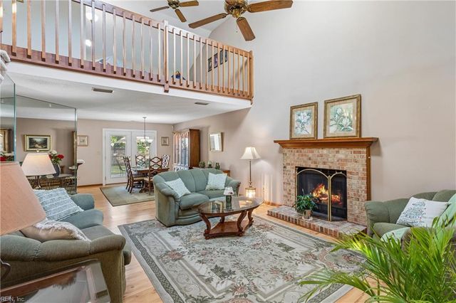 867 Belvoir CIR, Newport News, VA 23608