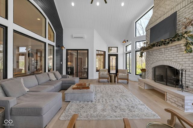 710 Pebble Brook Place, Noblesville, IN 46062