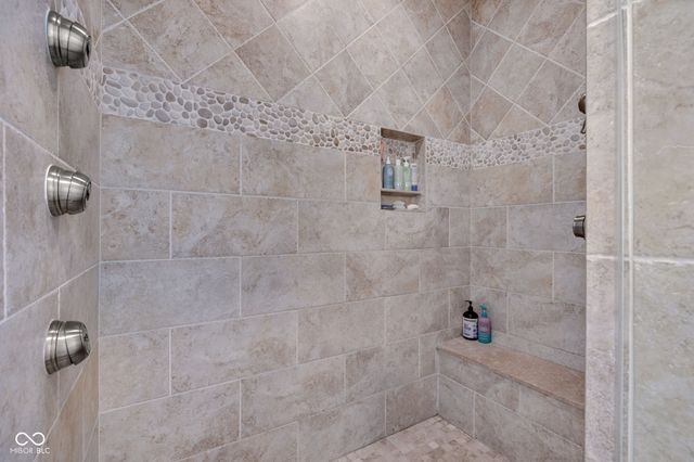 710 Pebble Brook Place, Noblesville, IN 46062