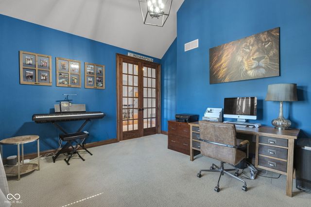710 Pebble Brook Place, Noblesville, IN 46062