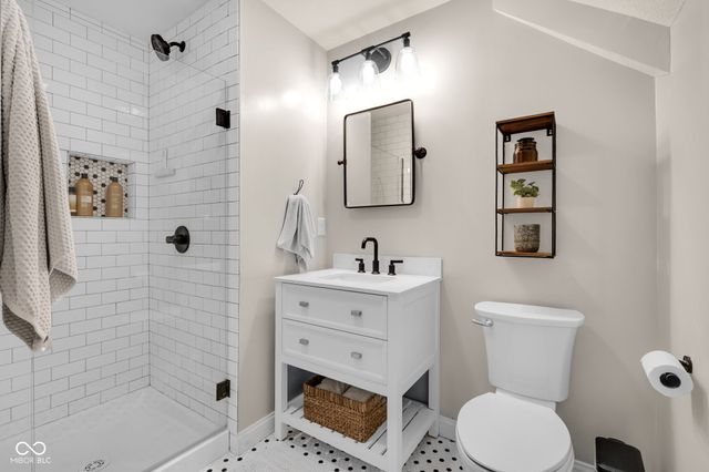 710 Pebble Brook Place, Noblesville, IN 46062