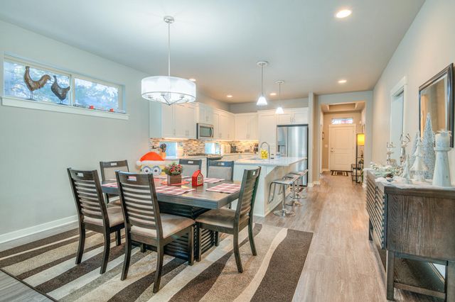 16501 Charlotte Day Drive, La Pine, OR 97739