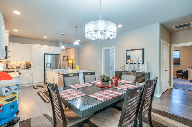 16501 Charlotte Day Drive, La Pine, OR 97739