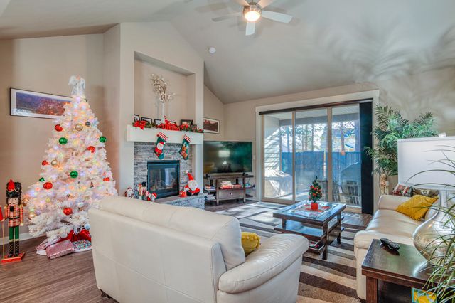 16501 Charlotte Day Drive, La Pine, OR 97739