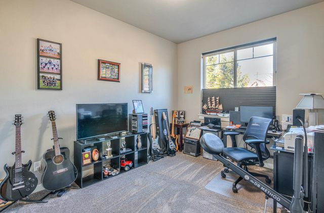 16501 Charlotte Day Drive, La Pine, OR 97739