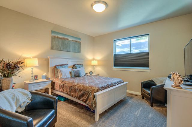 16501 Charlotte Day Drive, La Pine, OR 97739