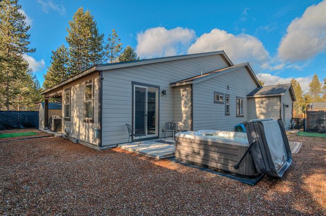 16501 Charlotte Day Drive, La Pine, OR 97739