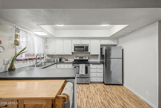 6534 N 43RD Avenue, Glendale, AZ 85301