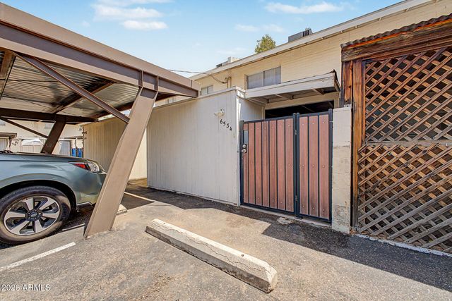 6534 N 43RD Avenue, Glendale, AZ 85301