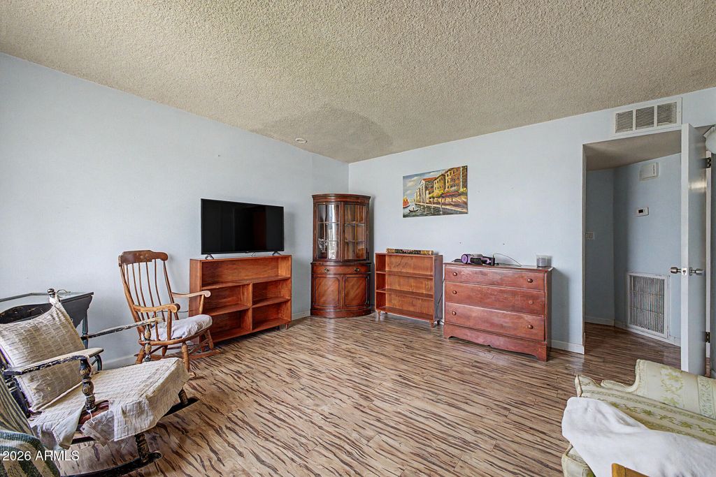 6534 N 43RD Avenue, Glendale, AZ 85301 — photo 3