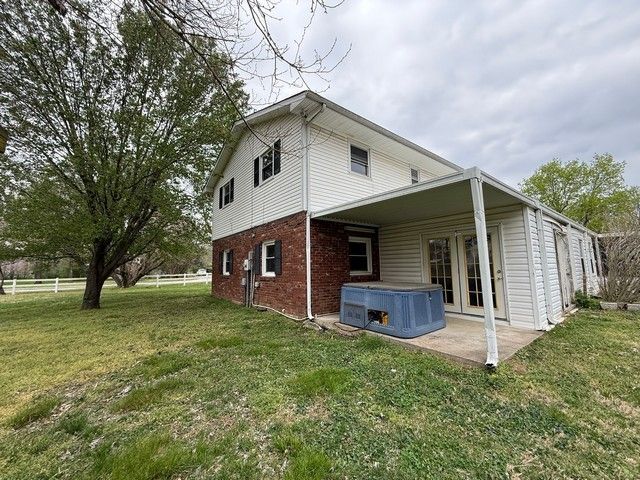 2104 Patricia Dr, Shelbyville, TN 37160