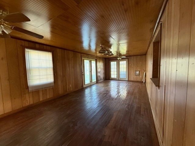 2104 Patricia Dr, Shelbyville, TN 37160