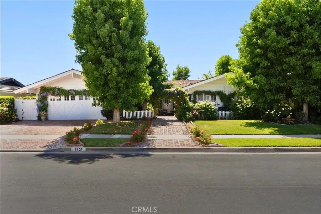 1721 Antigua Way, Newport Beach, CA 92660