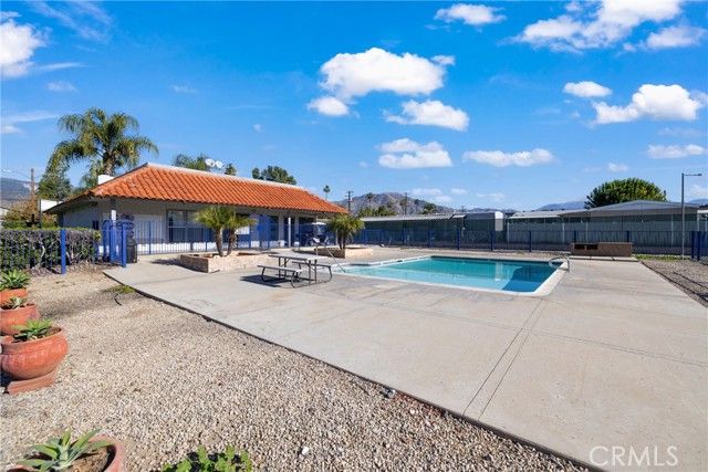 26245 Baseline 22, Highland, CA 92346