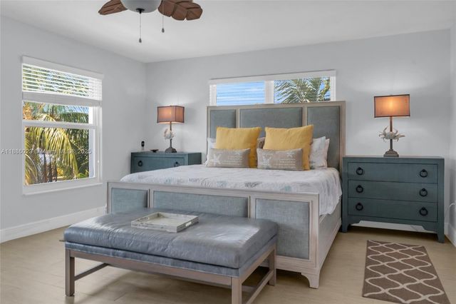 511 4th St, Key Colony, FL 33051