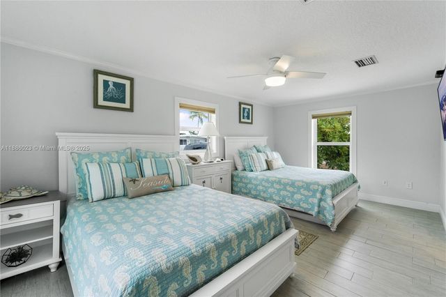 511 4th St, Key Colony, FL 33051