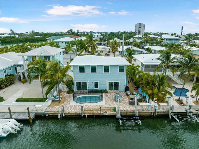 511 4th St, Key Colony, FL 33051