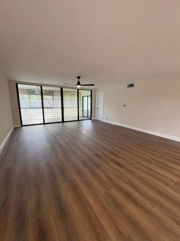 11280 Green Lake Drive 203, Boynton Beach, FL 33437