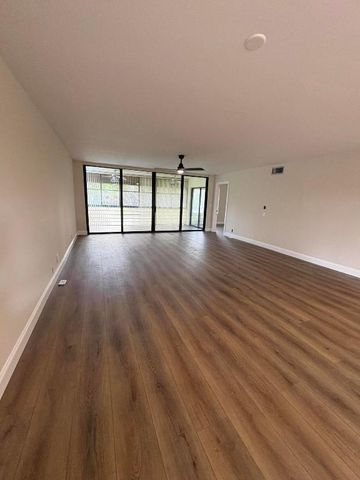 11280 Green Lake Drive 203, Boynton Beach, FL 33437