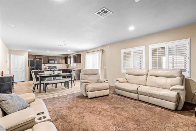 6978 Alderwood Drive, Fontana, CA 92336