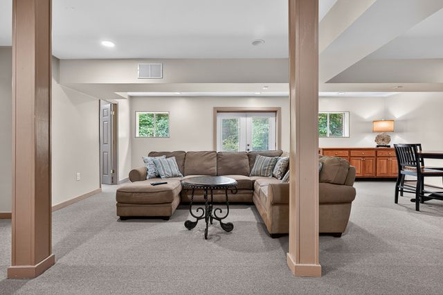 5642 Pates Ford Rd, Smithville, TN 37166