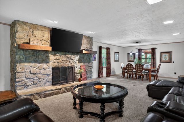 5642 Pates Ford Rd, Smithville, TN 37166