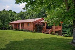 5642 Pates Ford Rd, Smithville, TN 37166