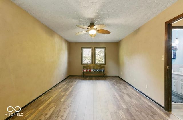 915 Edgehill Lane, Anderson, IN 46012