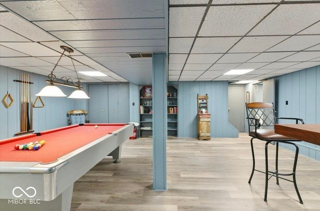 915 Edgehill Lane, Anderson, IN 46012