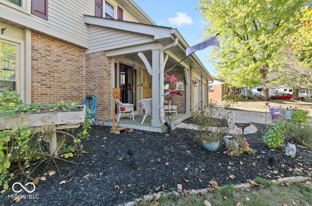 915 Edgehill Lane, Anderson, IN 46012