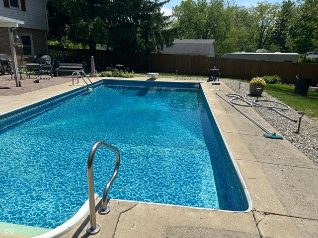 915 Edgehill Lane, Anderson, IN 46012