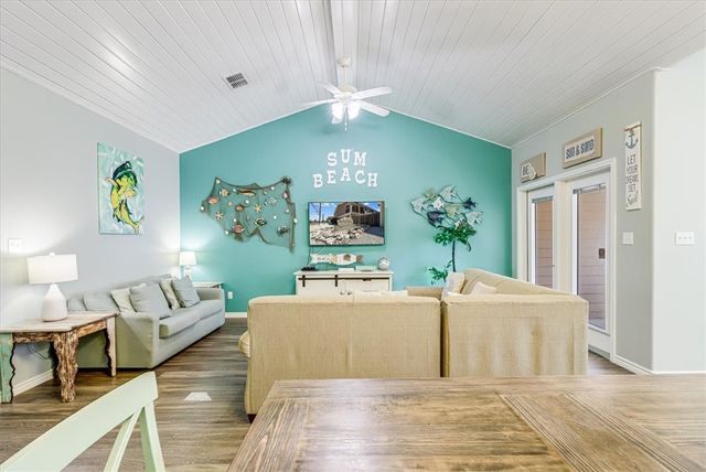 1813 Eleventh St 403, Port Aransas, TX 78373