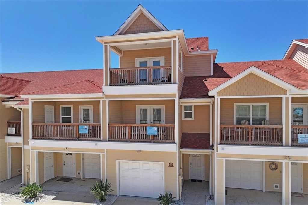 1813 Eleventh St 403, Port Aransas, TX 78373