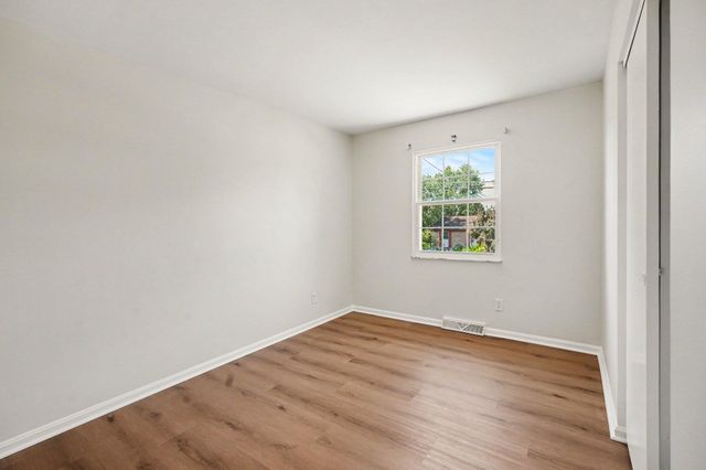 5932 Carlton Drive, Burlington, KY 41005