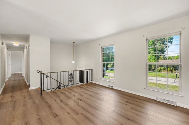 5932 Carlton Drive, Burlington, KY 41005